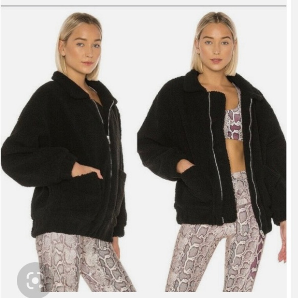Onzie Cozy Sherpa Jacket S/M